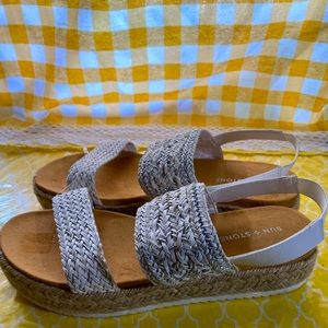 Sun Stone Women espadrille flip flop *white* Sz 11